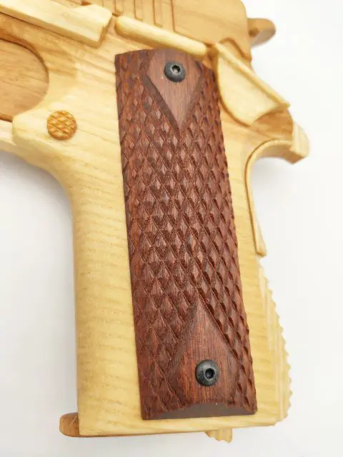 Detail Pistolet élastiques plaquettes