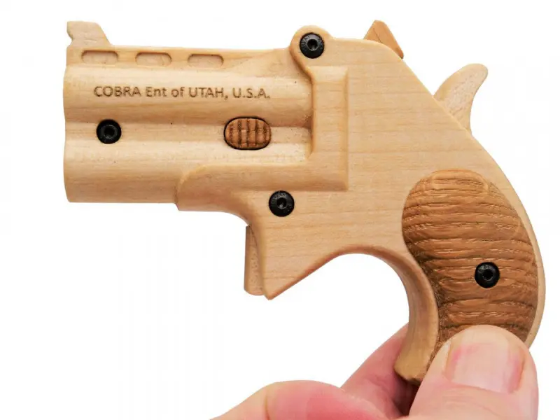 Pistolet élastiques coté gauche